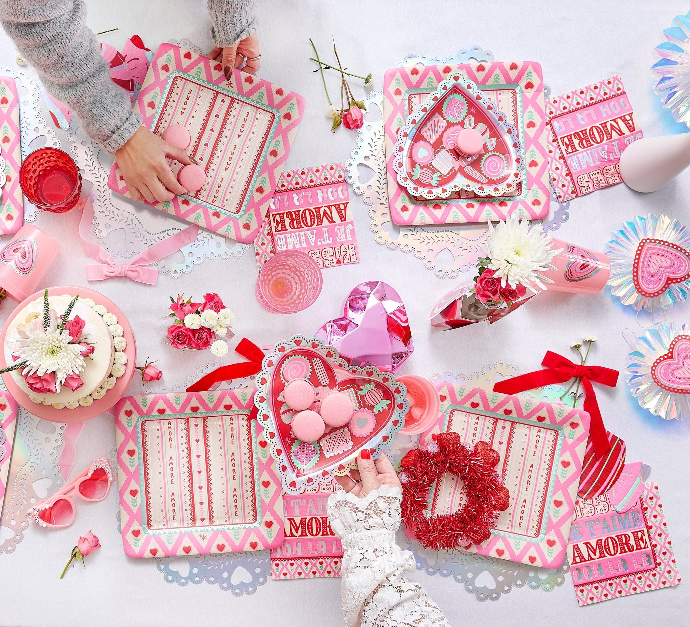 Sweethearts Tableware Party Kit